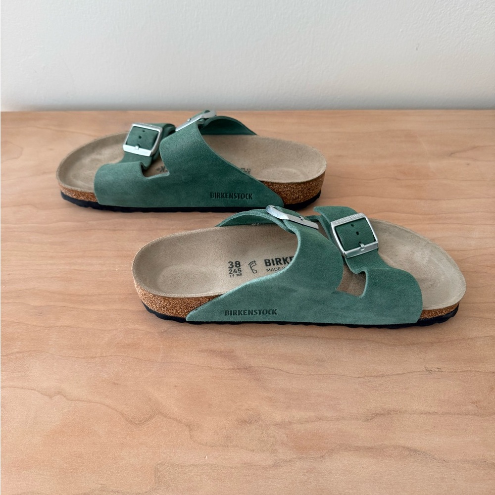 Birkenstock Arizona style in Shimmering Thyme suede. - Picture 6 of 8